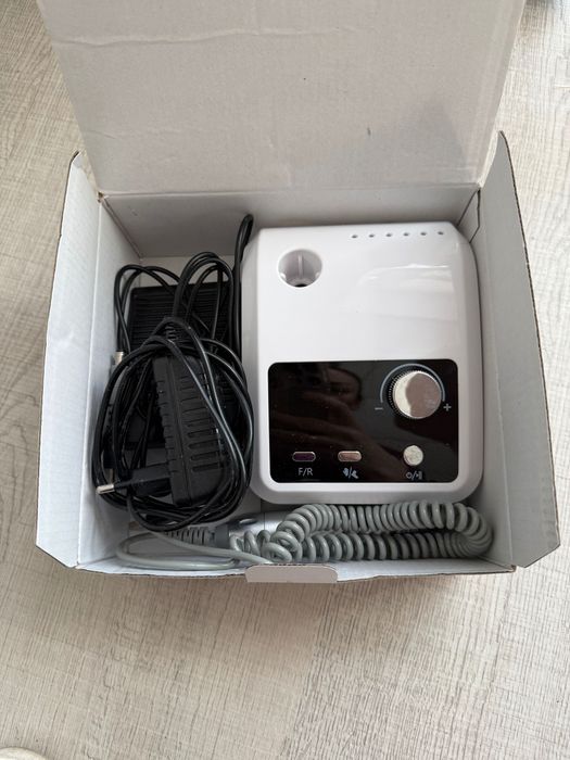 Ел пила за нокти