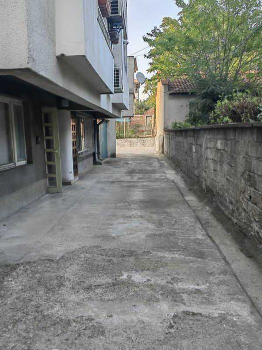 Паркомясто под наем