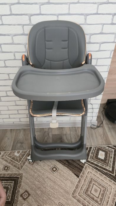 Продам стульчик для кормления