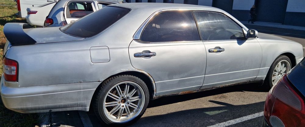 Nissan Cedric Y33 96