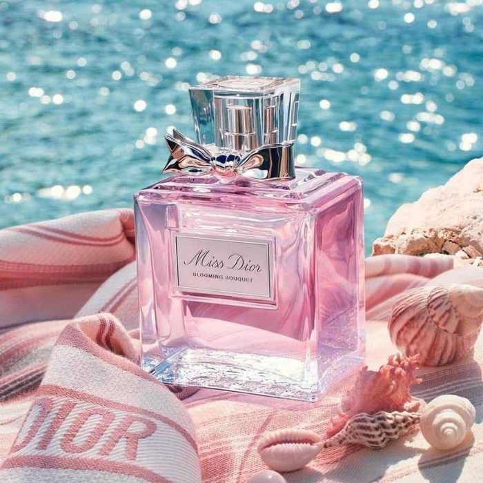 Miss Dior Blooming Bouquet парфюм, произведено в Турции, 100 мл