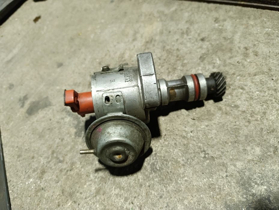 Запчасти на двигатель Мерседес 102