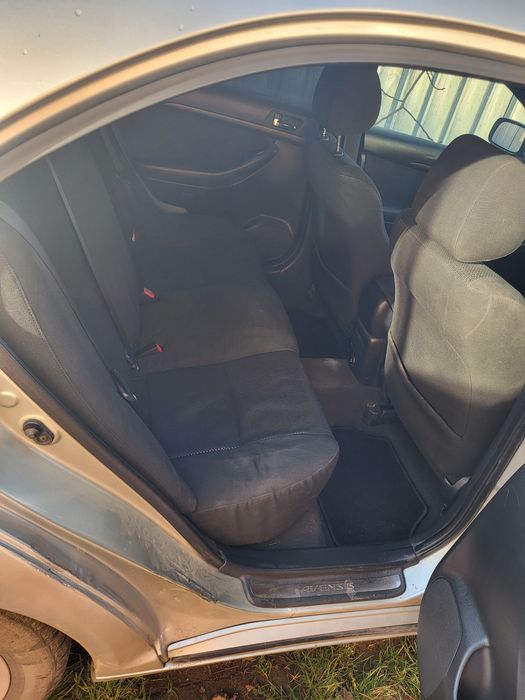Toyota avensis t25