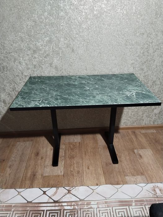 Стол и кресло б/ у
