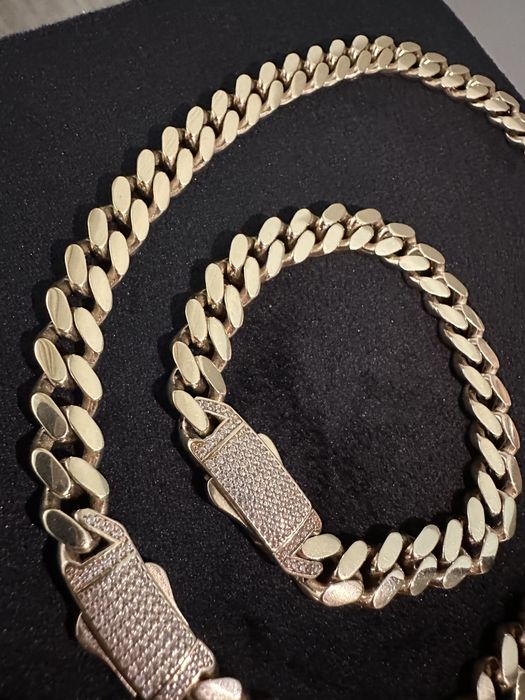 Aur de 14k de vanzare