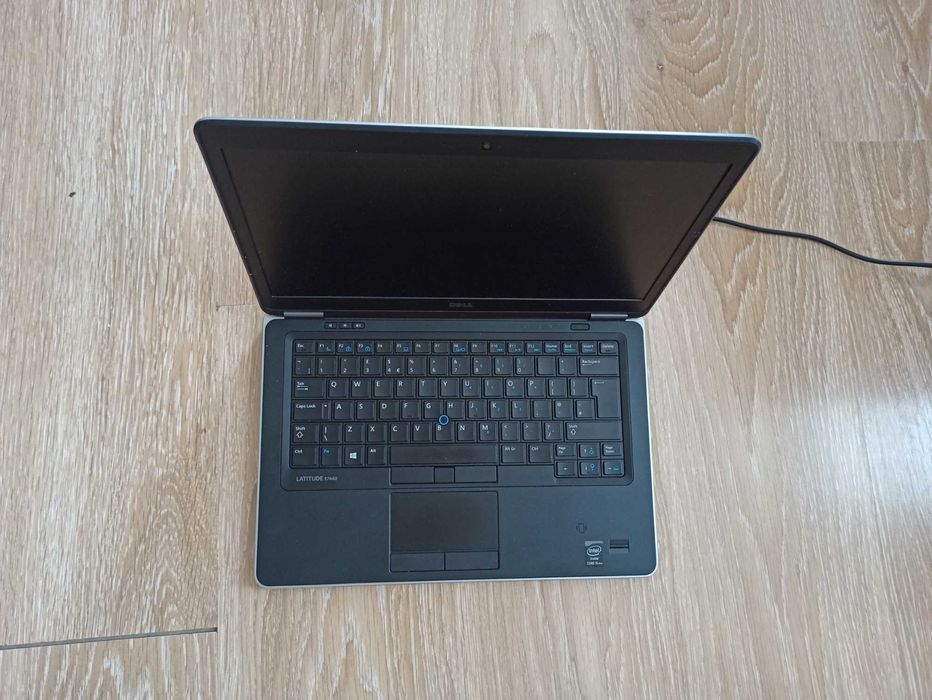 Лаптоп Lenovo E7440 I5-4300U 8GB