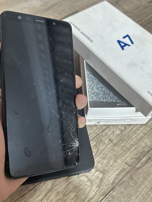 Пррдам телефон A7