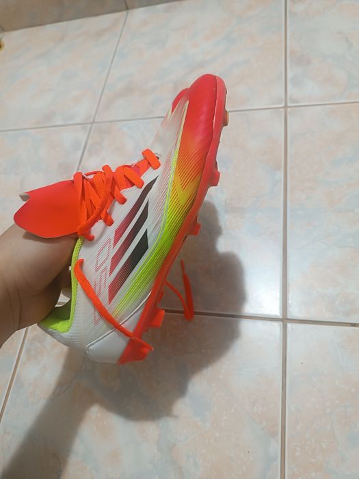 Ghete Adidas F50 impecabile 75 ron