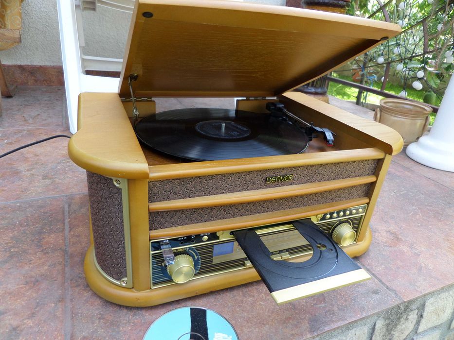 Sistem Audio Retro din Lemn Denver MCR-50MK3 • Pick-up, CD, Radio,Caseta, USB,inregistrare mp3