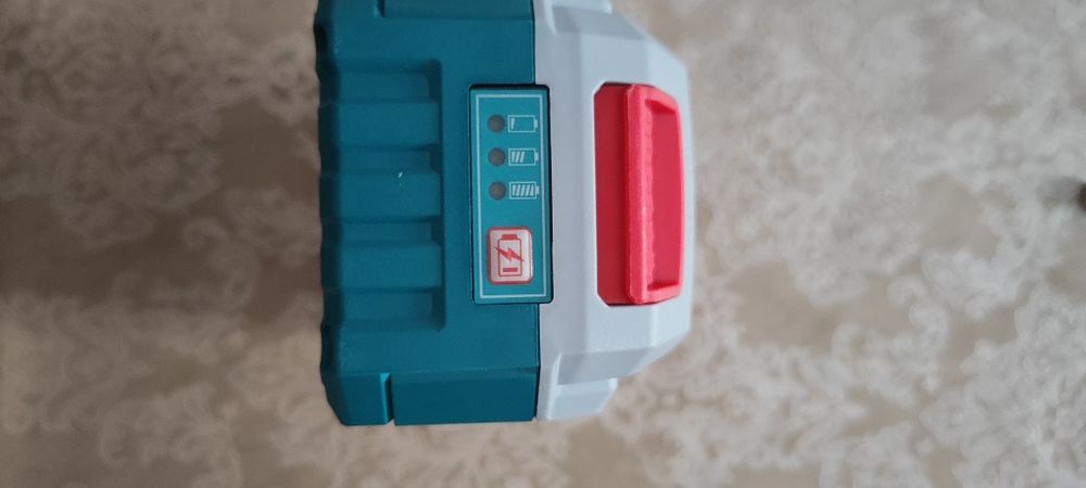 TOTAL Акумулаторна батерия TOTAL Industrial, Li-Ion, 20 V, 5.0 Ah