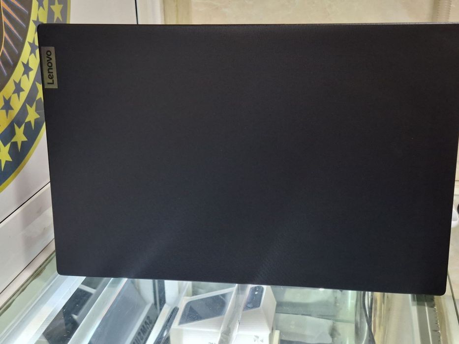 Lenovo ideapad  i3
