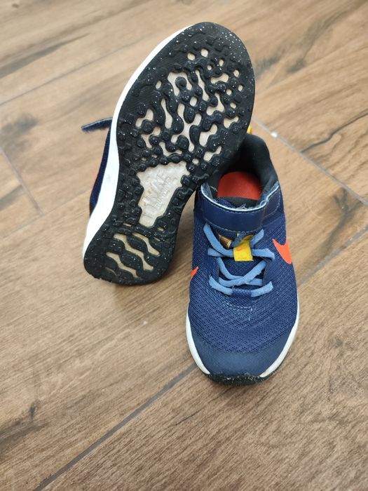 Детски маратонки Nike Revolution