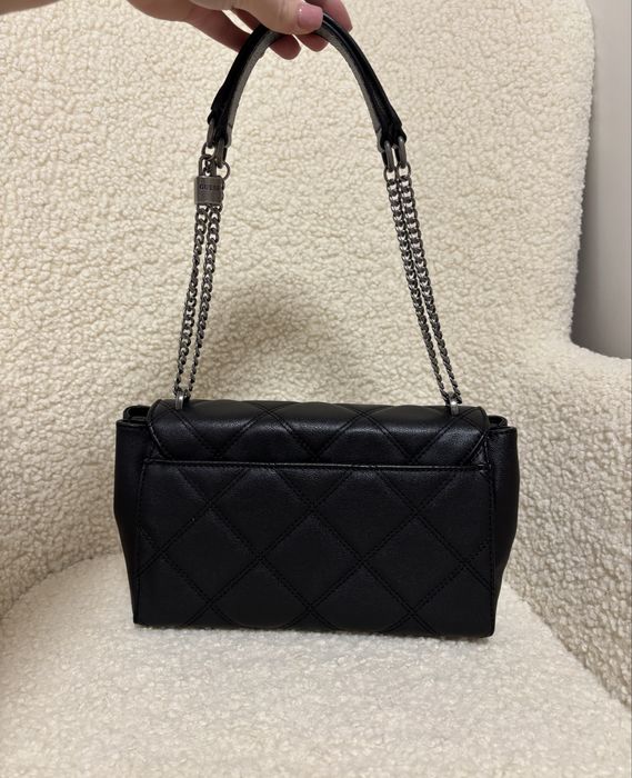 Черна чанта Guess