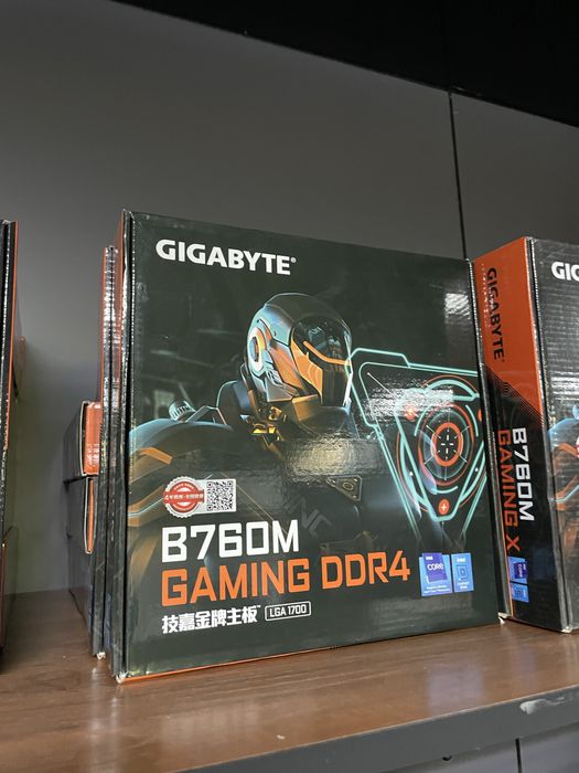 Материнская плата Gigabyte