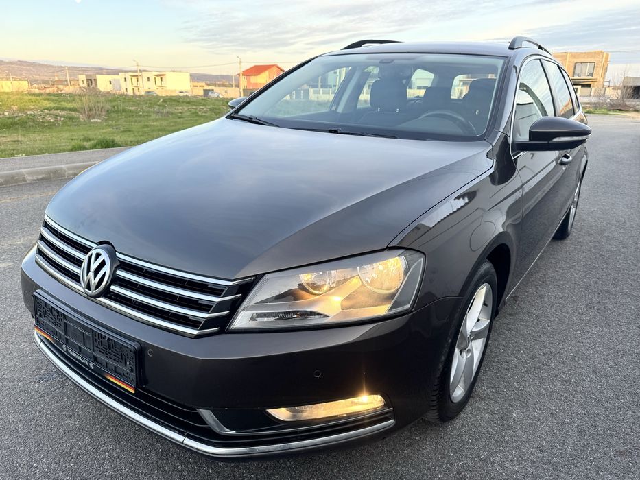 Volkswagen Passat Highline 2.0 Diesel DSG *2014* MokkaBrown / Padele