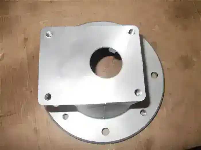 Carcasa suport cuplaj elastic pompa hidraulica si motor D200