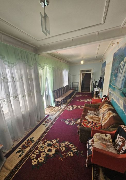 Дурмон К.Ф.Й Янги Аргин махалласида уй сотилади