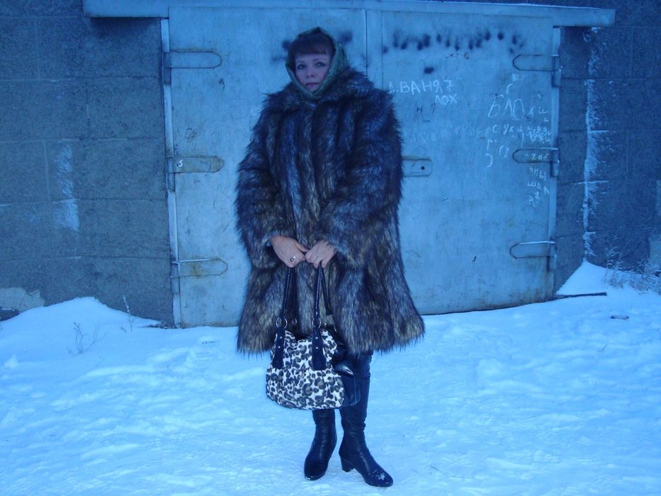 Продам шубу исскуственного меха.