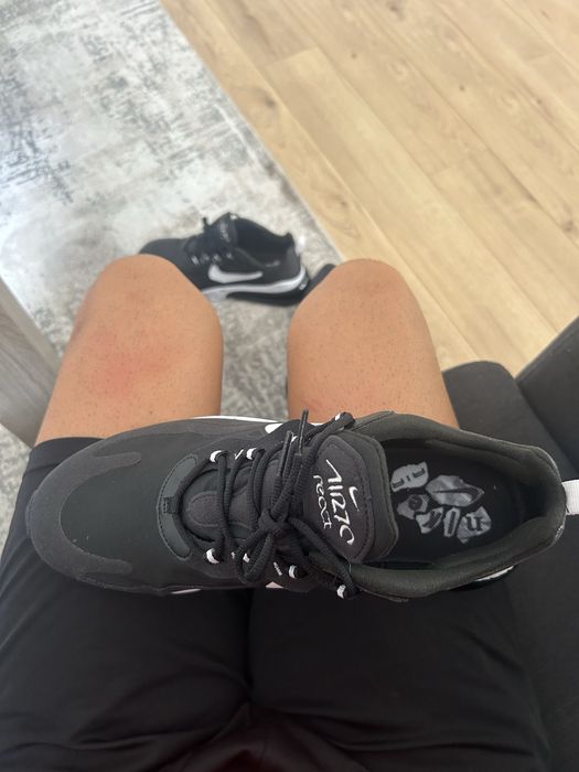 Маратонки Найк.