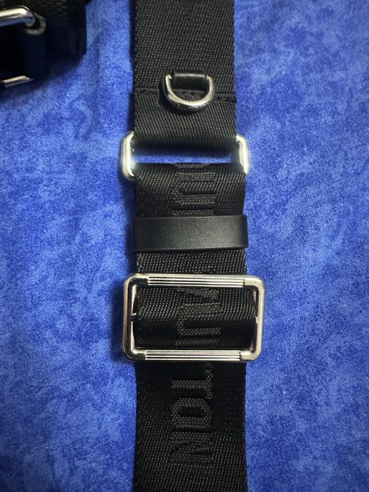 Продам барсетку LV