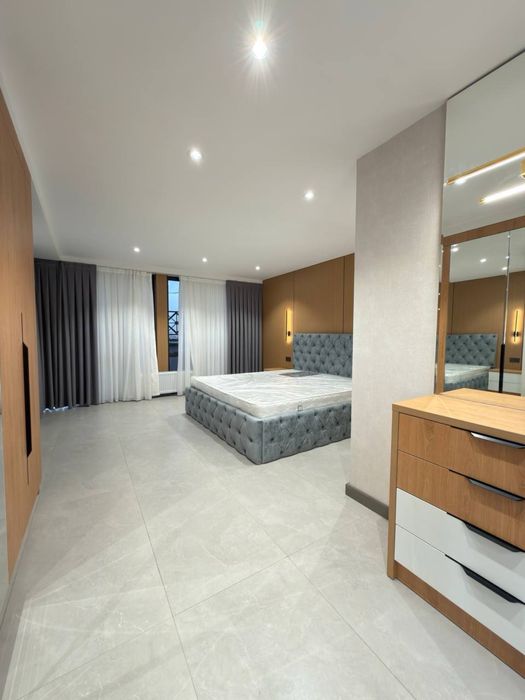 Габус Ц6 Кирпич Дуплекс 3/8/8 218м2 С терассой