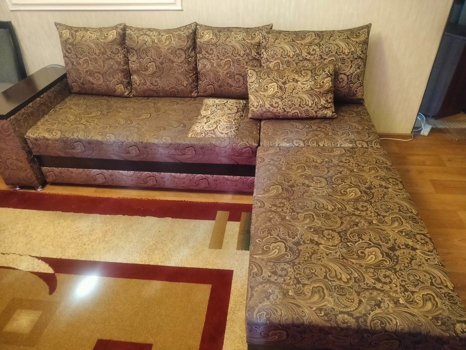 Отдам Диван бесплатно!
