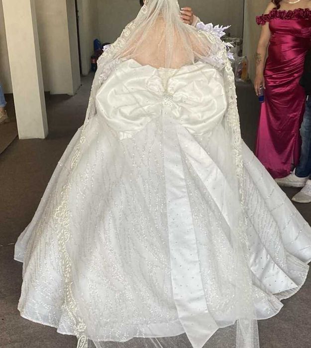 Rochie mireasa de vânzare