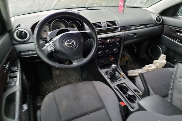 plansa de bord caseta directie motoras stergatoare macara bloc de lumini Mazda 3 motor 1.6 benzina dezmembrez