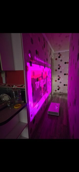 Продам проектор lg hu85ls