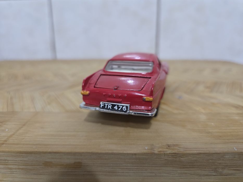 Macheta metalica dinky toys scara 1/43