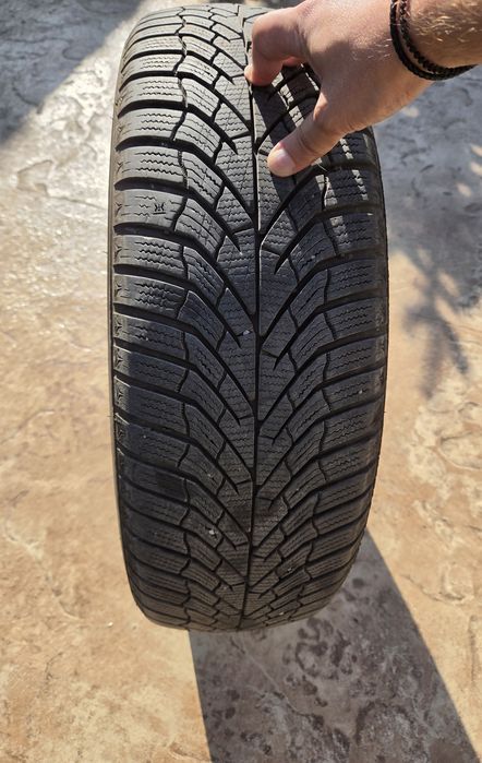215 65 17 KUMHO WP52 зимни гуми 4 бр.