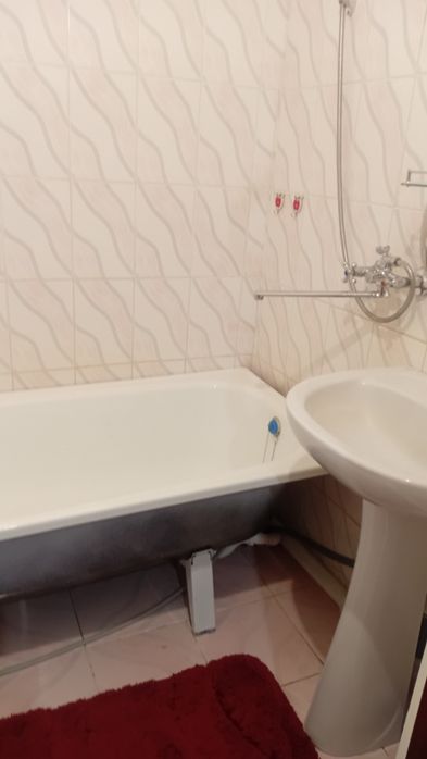 Сдам 1ком.квартиру посуточно  Батыс 2