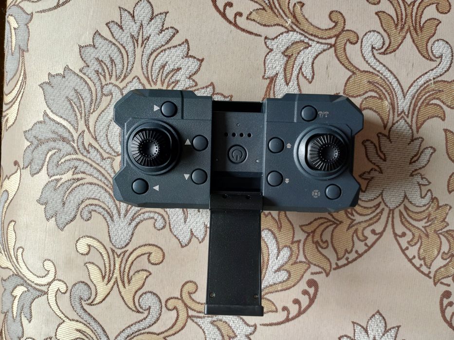 Дрон с камерой квадрокоптер