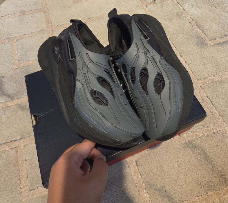 Маратонки reebok floatride 40 номер