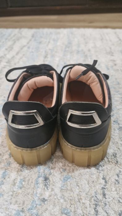 Дамски ежедневни обувки Pera Donna