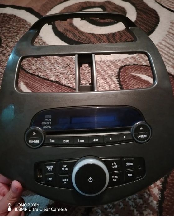 Спаркга  магнитофон сотилади