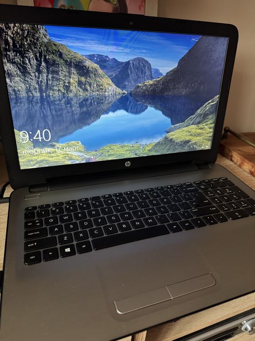 HP Notebook 15z-ba000