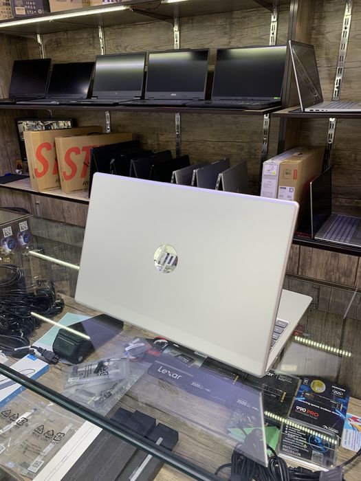 HP Laptop g10 15.6