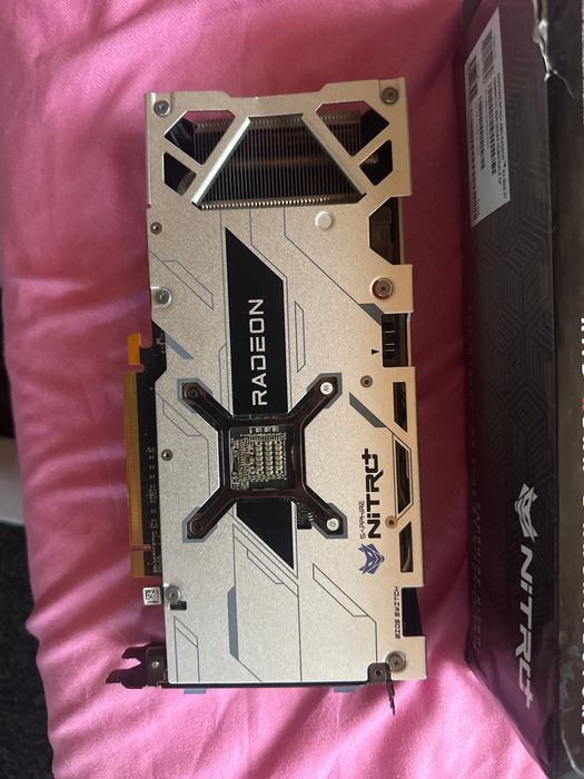 Placa video Amd Rx 6600 XT 8gb