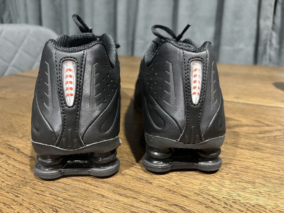 Nike Shox R4 носено само веднъж