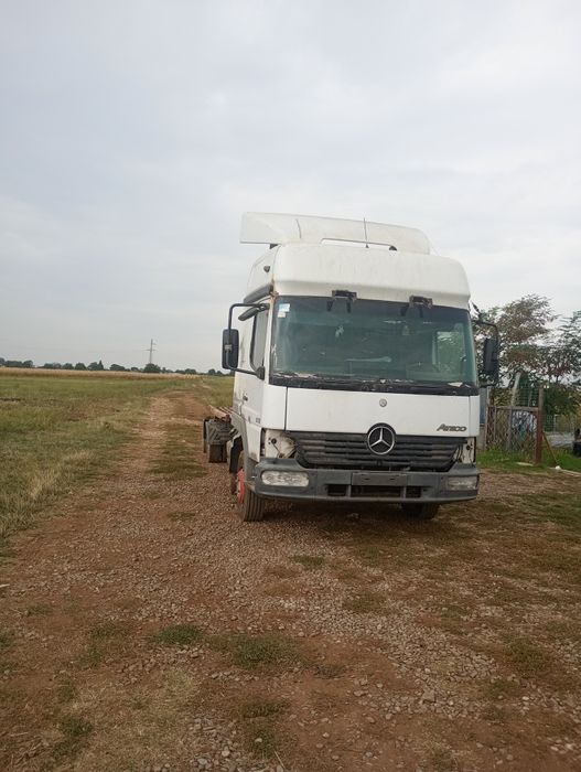 Camion Mercedes atego