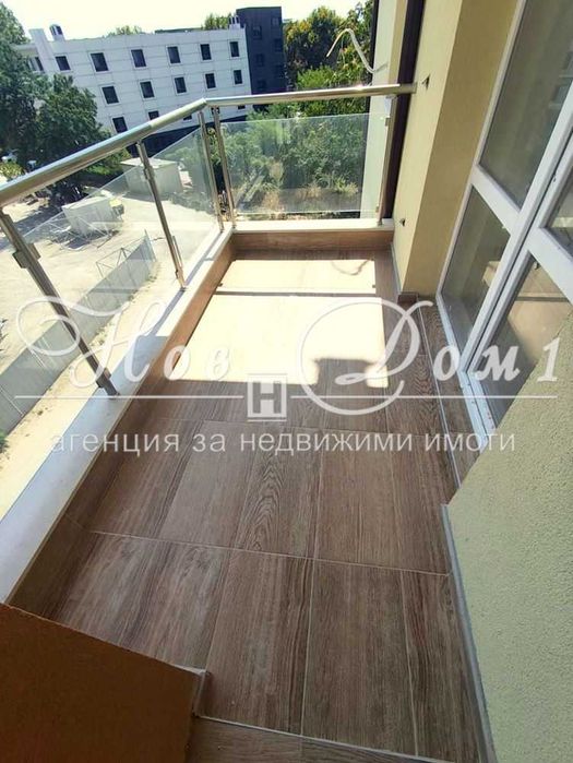 Продава се Двустаен апартамент в Варна, Младост 1 - 58 кв.м за 1142 €/кв.м - Снимка #12