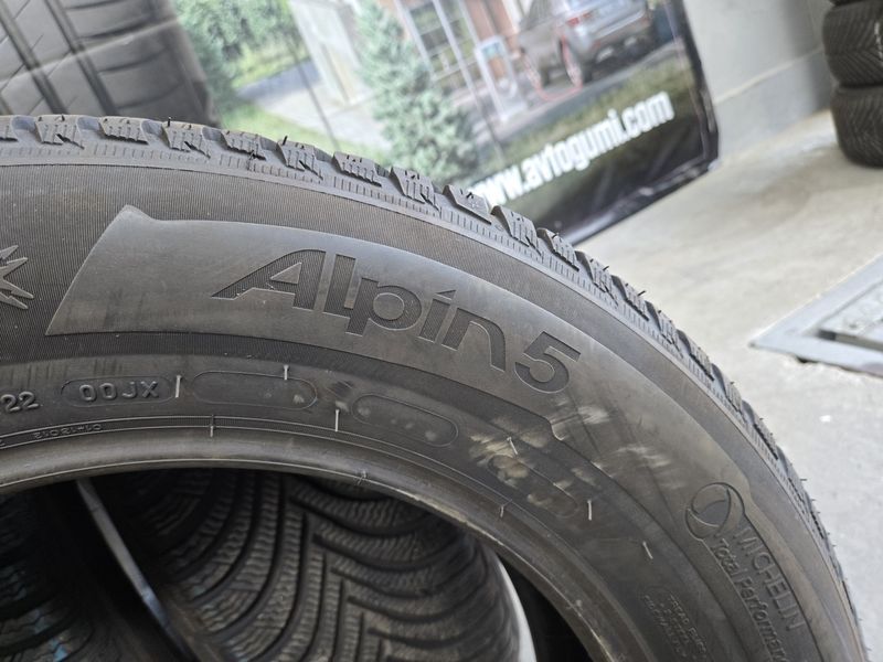 215/65/17 MICHELIN 4бр