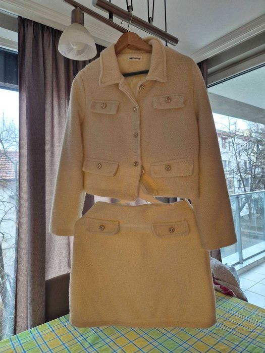 Комплект от сако и пола Duratti