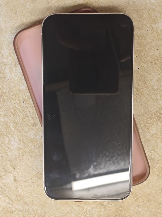 iPhone 13 128gigabaite