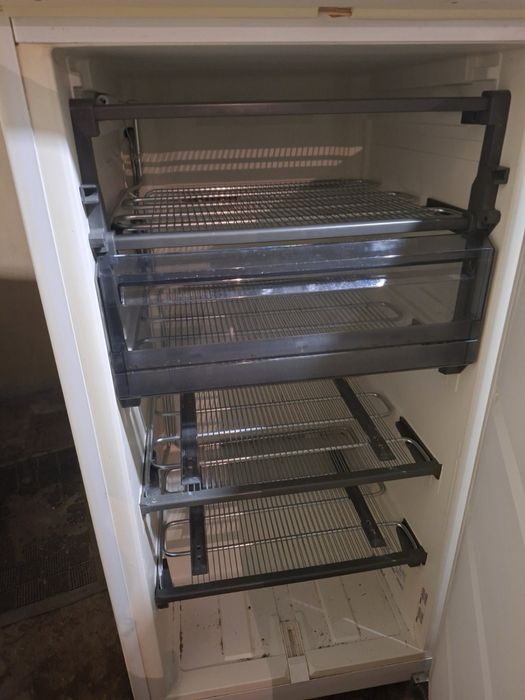 Фризер Whirlpool