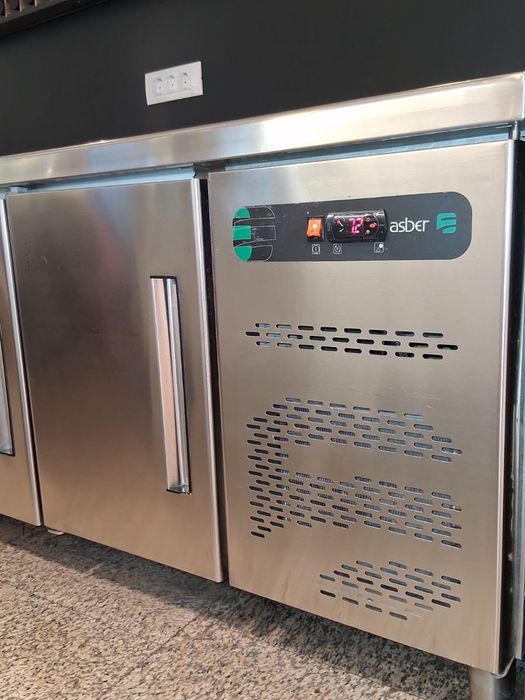 Masa rece 4 usi cu plinta, 225 cm