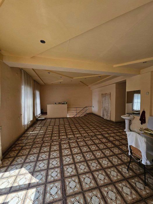 Станция бозорида 3 каватли магазин сотилади