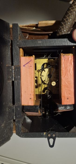 Ceas cu cuc, la cutie, certificat de garantie, instructiuni