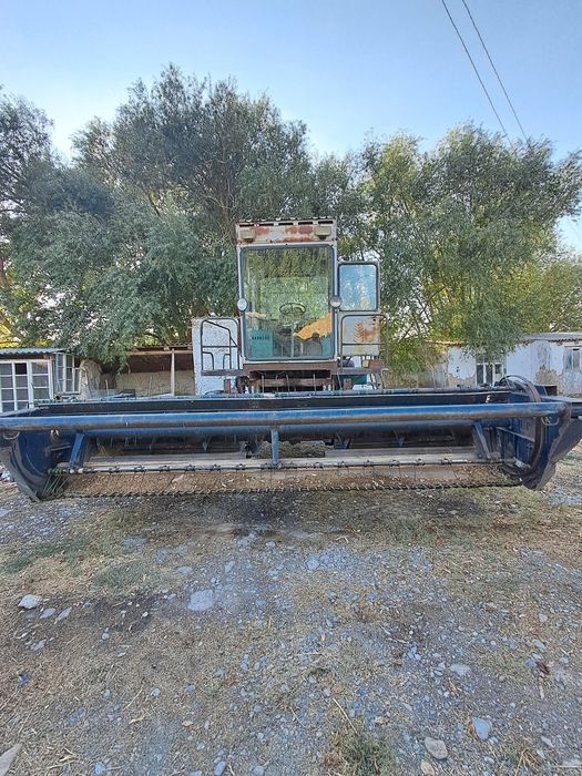 Жатка самаходная